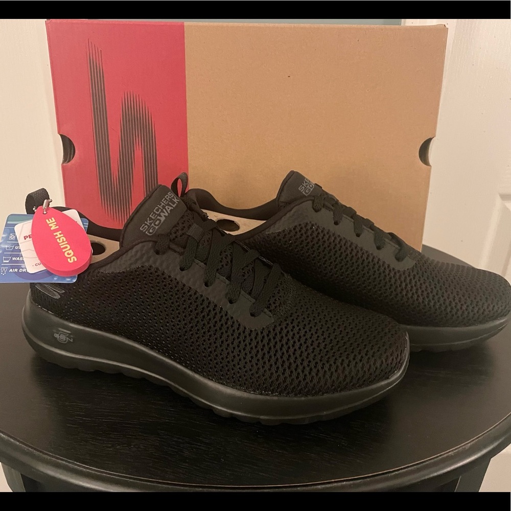 New w/Tags Skechers Women’s “Go Walk Joy” Sneakers - Black - Sz 7.5